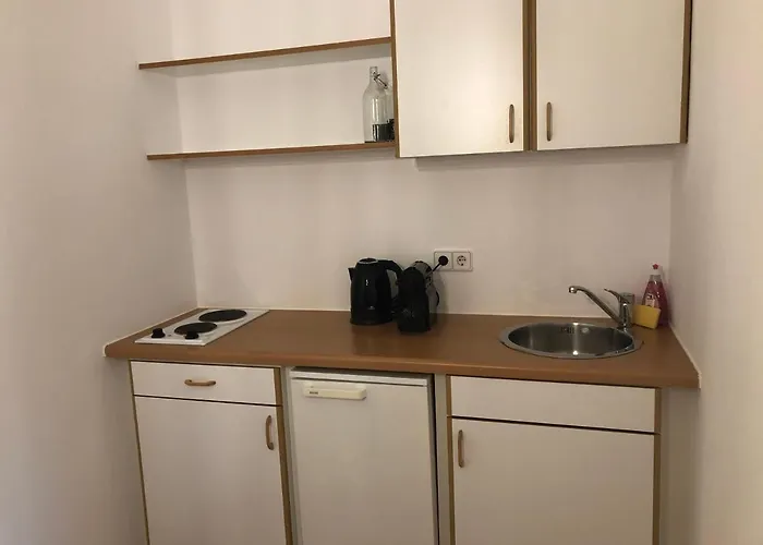 Weinberg Apartment